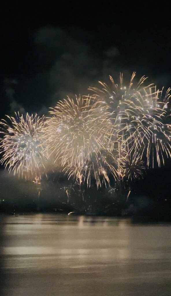 琵琶湖のシークレット花火