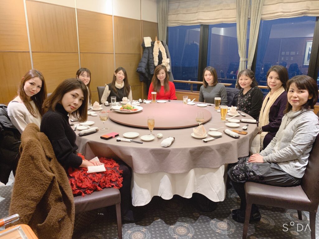 仲間との食事会